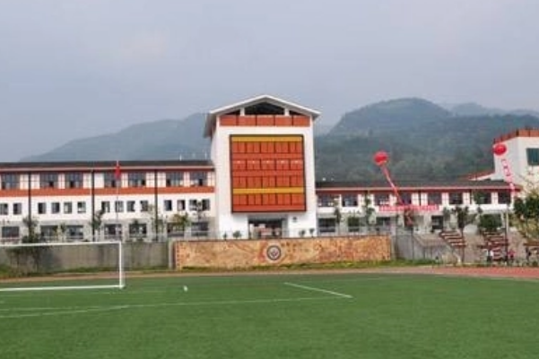 阿坝卫生学校